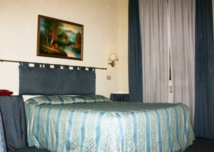 Ξενοδοχείο Paris 3*