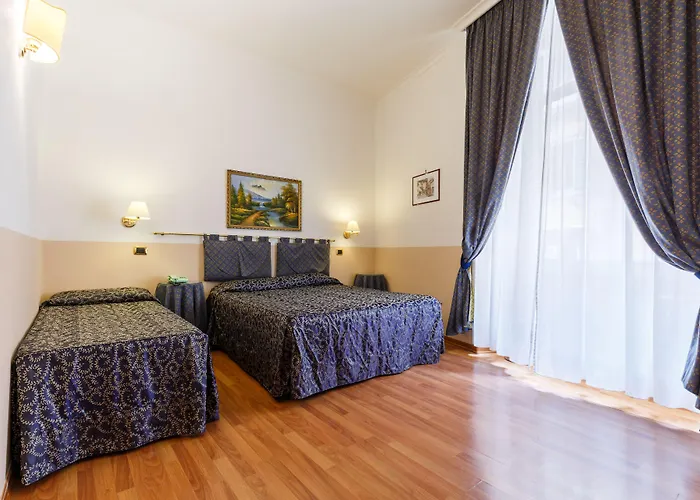 Otel Paris 3*