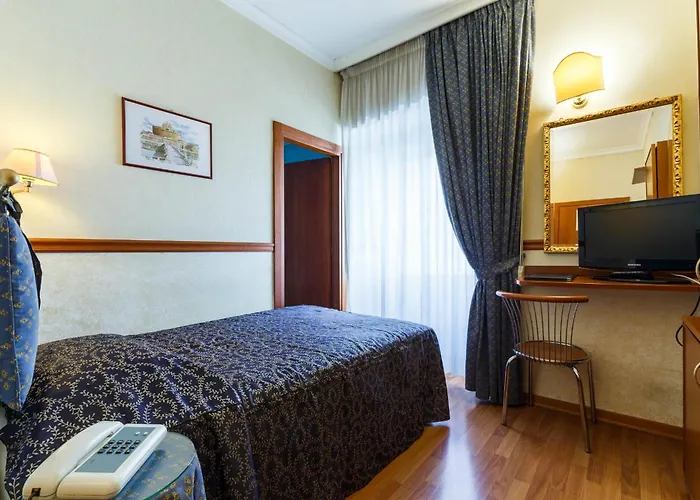 Paris Otel Roma