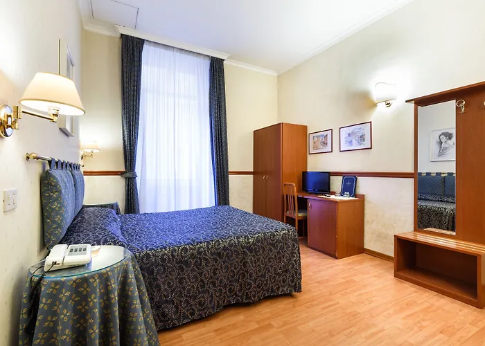 Otel Paris 3*