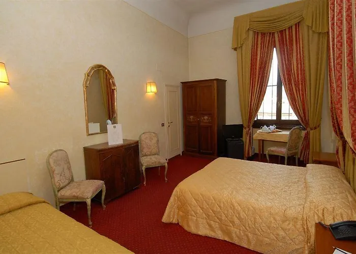 Otel Paris