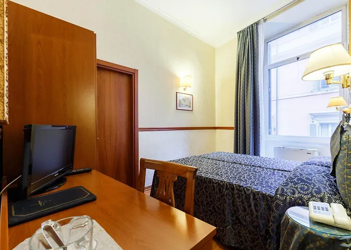 Paris Otel 3*